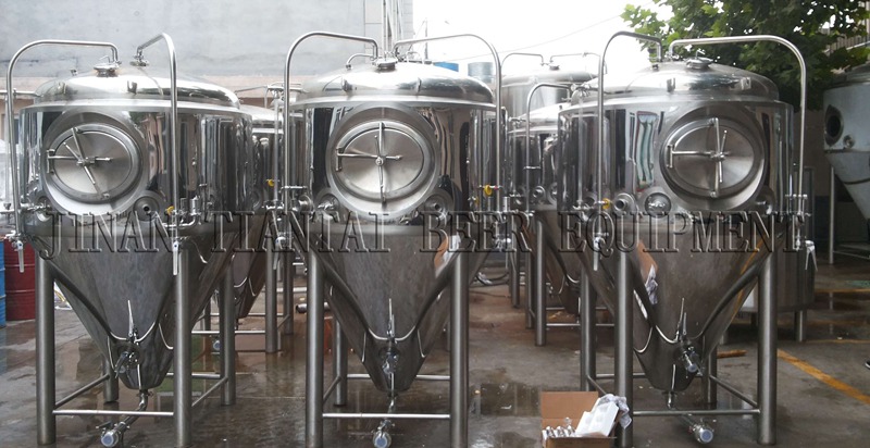 <b>1500L Nano fermenting tanks</b>